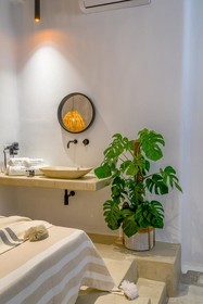 Euphoria Chora Naxos