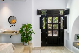 Euphoria Chora Naxos