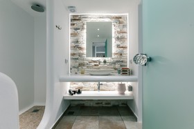 Arco Naxos Luxury Apartments