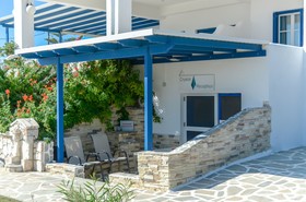 Crystal Naxos 1 Studios at Mikri Vigla