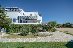 Crystal Naxos 1 Studios at Mikri Vigla