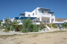 Crystal Naxos 1 Studios at Mikri Vigla