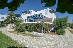 Crystal Naxos 1 Studios at Mikri Vigla