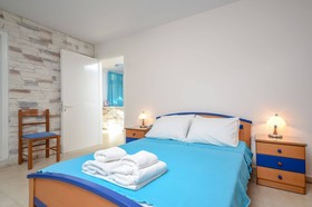 Crystal Naxos Apartments