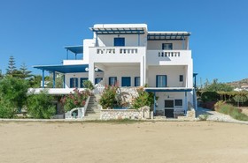 Crystal Naxos Apartments