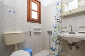 Depis Economy Studios & Apartments