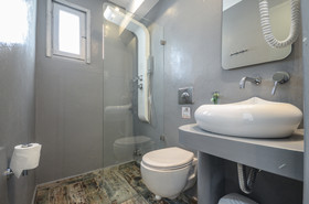 Depis Suites & Apartments