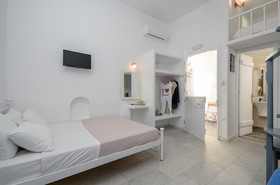 Depis Suites & Apartments