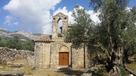 ELaiolithos Luxury Retreat