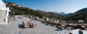 ELaiolithos Luxury Retreat