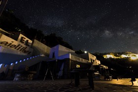 ELaiolithos Luxury Retreat