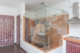 ELaiolithos Luxury Retreat