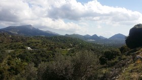 ELaiolithos Luxury Retreat