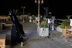 ELaiolithos Luxury Retreat