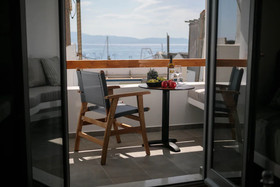 Kissos Luxury Suites