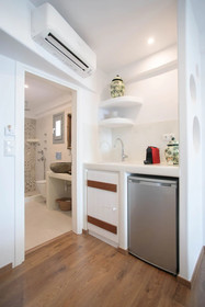 Kissos Luxury Suites