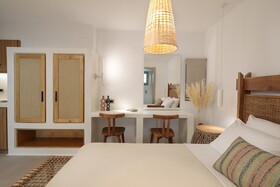 Makava Suites Naxos