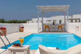 Naxian Lounge Villas