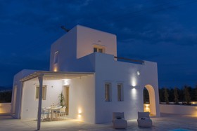 Naxian Lounge Villas