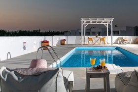 Naxian Lounge Villas