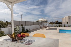 Naxian Lounge Villas