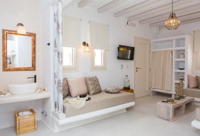 Naxian Lounge Villas
