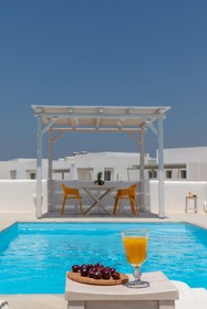 Naxian Lounge Villas