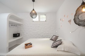 Naxos Evilion Luxury Apartments