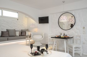 Naxos Evilion Luxury Apartments