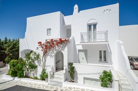 Naxos Evilion Luxury Apartments