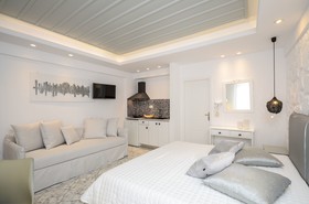 Naxos Evilion Luxury Apartments