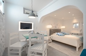 Naxos Evilion Luxury Apartments