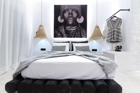 Portara Seaside Luxury Suites