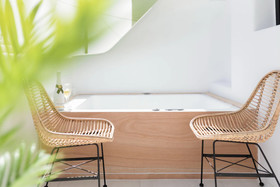 Portara Seaside Luxury Suites