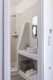 Archon Seaside Retreat