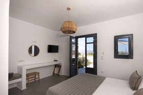 Archon Seaside Retreat