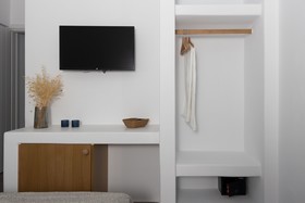 Archon Seaside Retreat