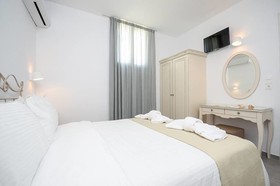 Sea & Olives Holiday Villas