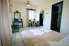 Studios Vrettos