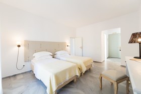 Paros Land Hotel