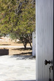 Paros Land Hotel