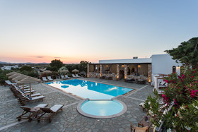 Paros Land Hotel