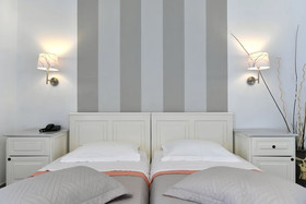 Kosmitis Suites & Villas