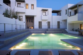 Mazee New-Age Boutique Hotel