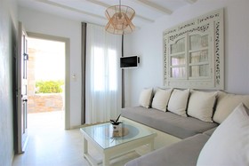 Parian LIthos Residence