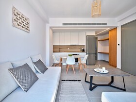 Paros Gem