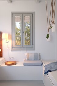 Paros Comfy Suites