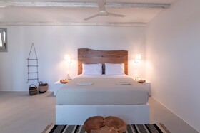 Paros Comfy Suites