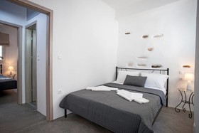 Portes View Traditional House