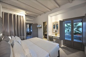 Villa Gustosa by Mykonianvilla